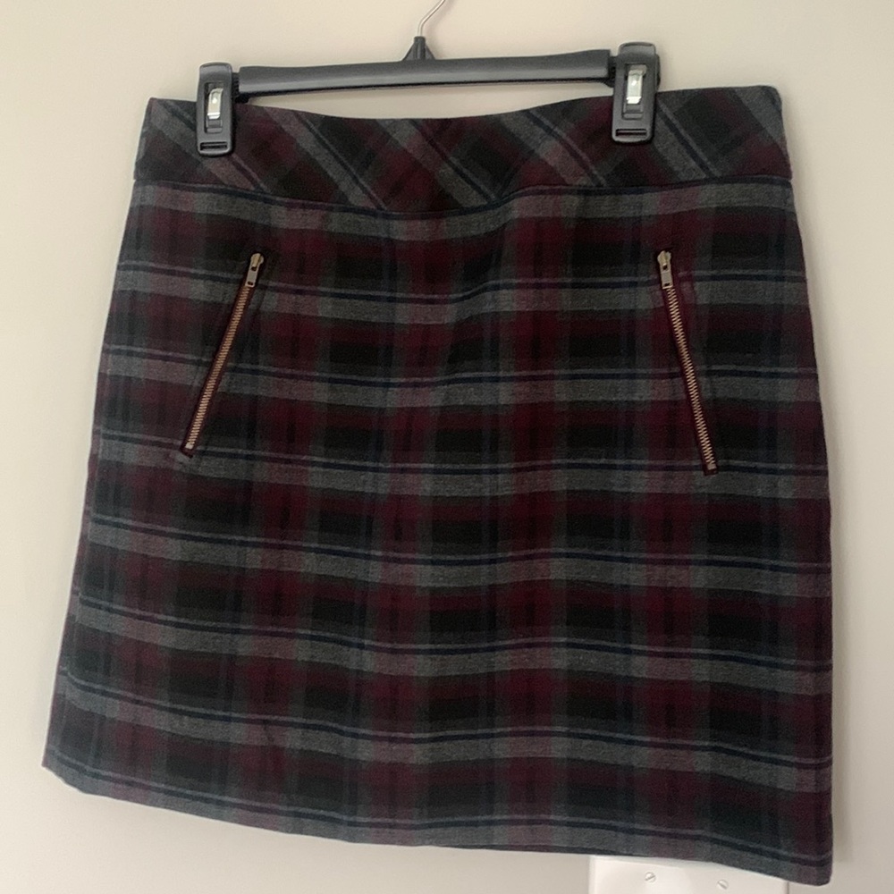 Loft plaid above the knee skirt
